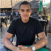 Advogado e Professor de Direito com experiência acadêmica e profissional